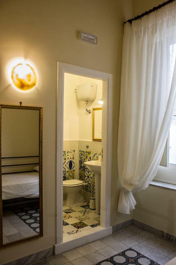 Bed and Breakfast Don Angelo Petito à Naples Extérieur photo
