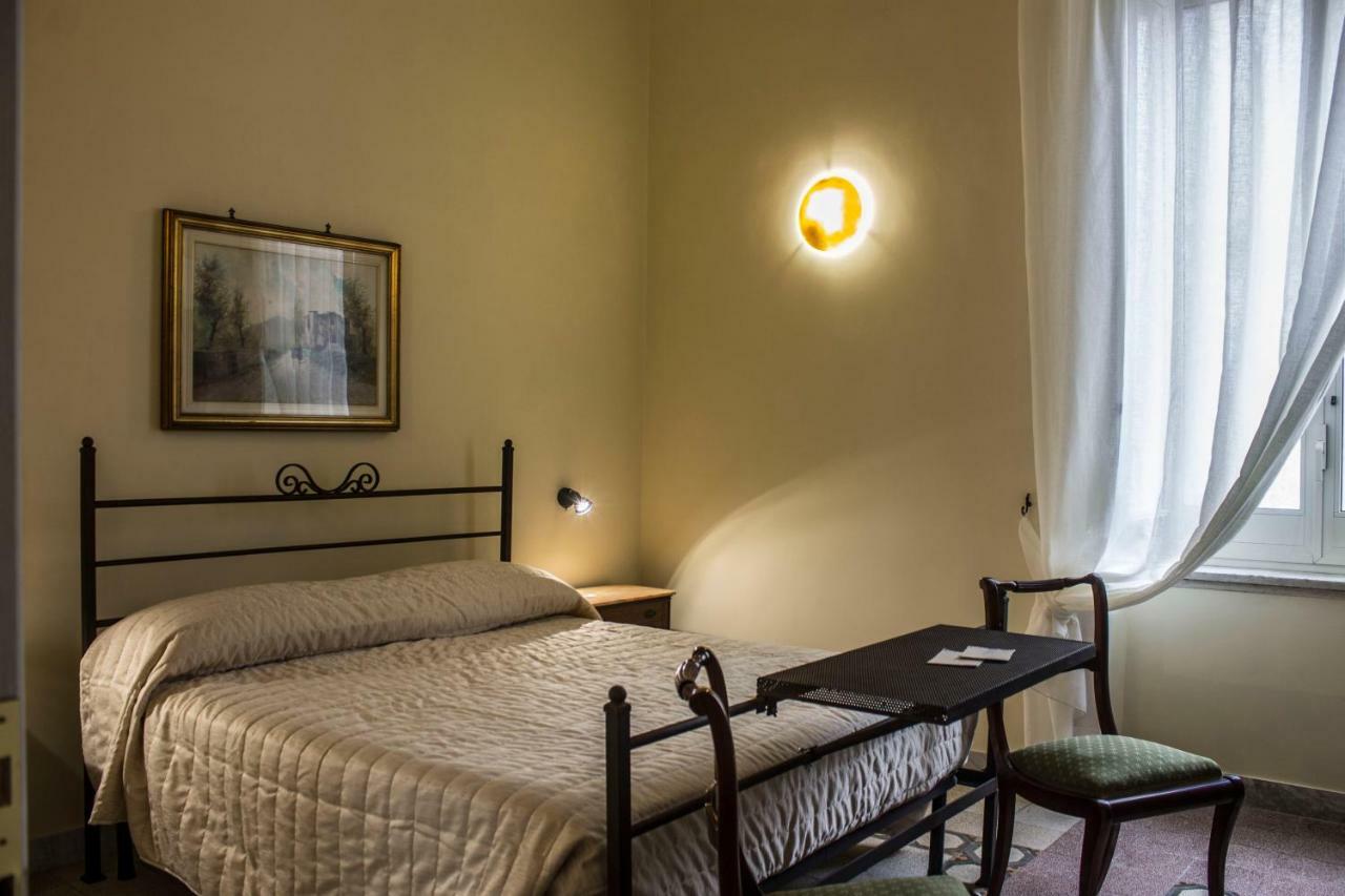 Bed and Breakfast Don Angelo Petito à Naples Extérieur photo